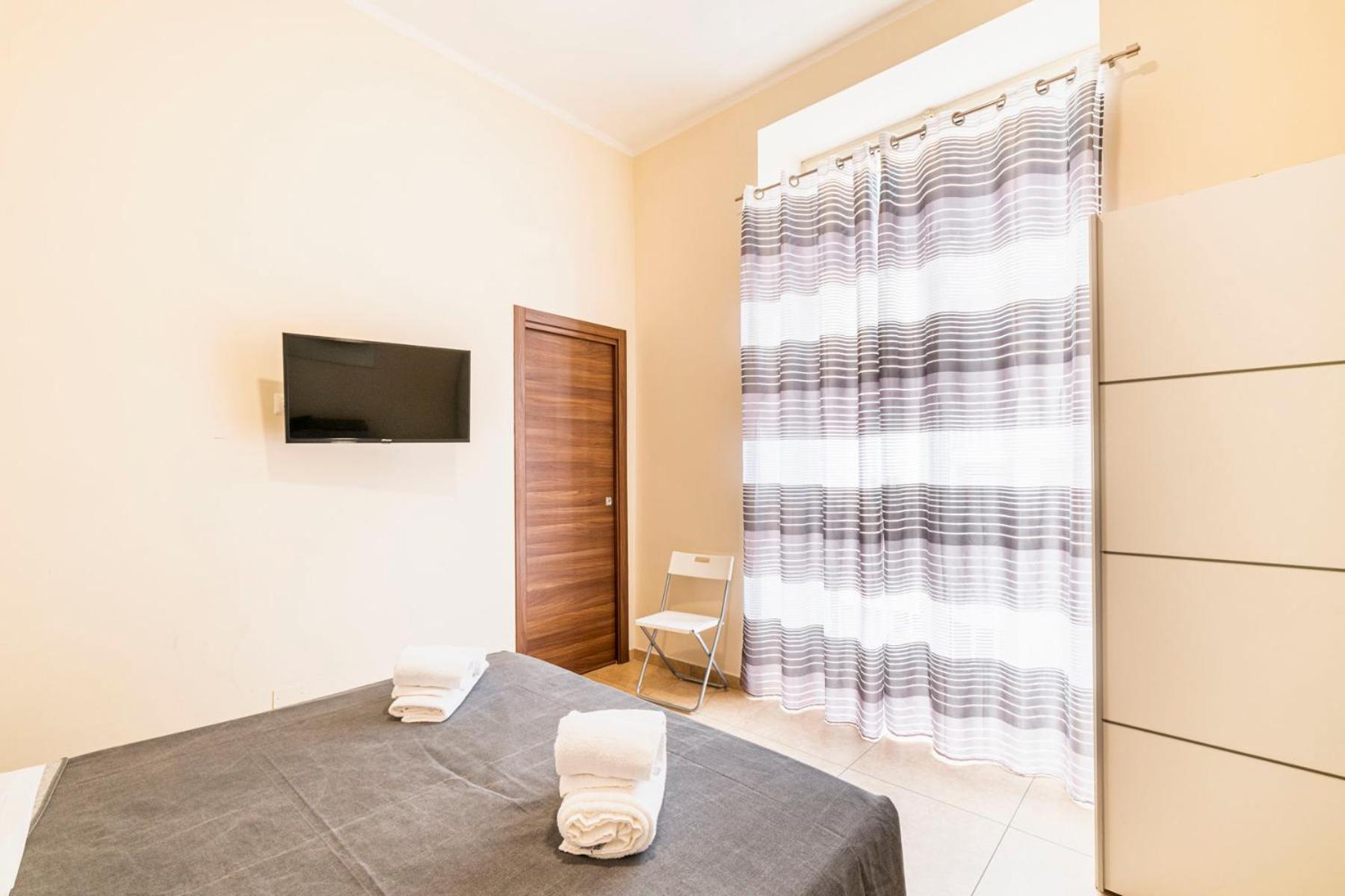 Bed and Breakfast Corso 138 - Sleep & Fly - By Domusextra Neapel Exterior foto