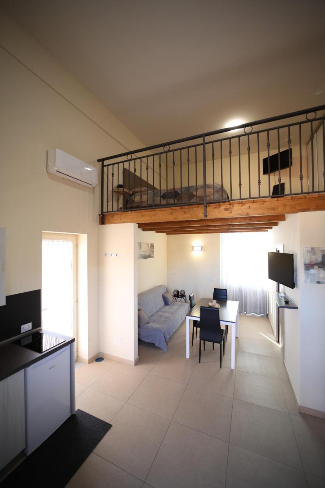Bed and Breakfast Corso 138 - Sleep & Fly - By Domusextra Neapel Exterior foto